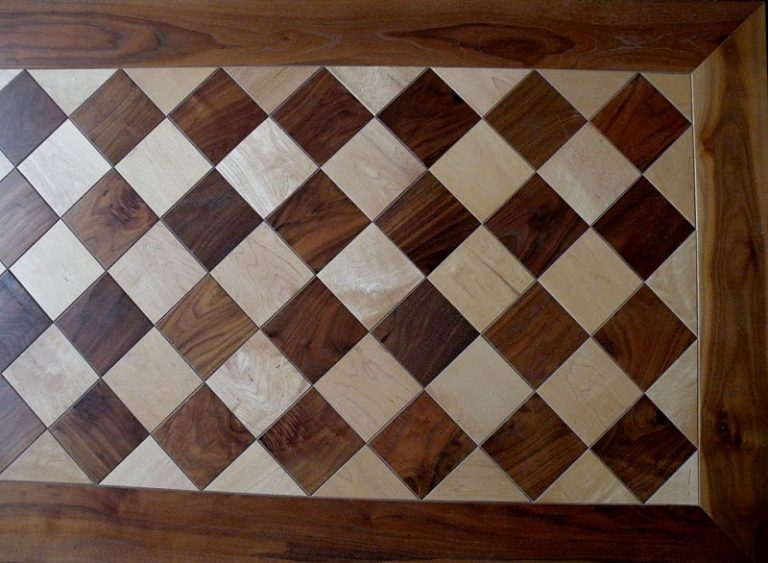 Parquet con inserti in legno: quando il pavimento diventa opera d’arte ...